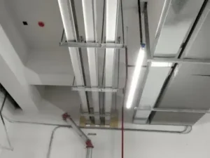 多排母线槽并列安装
